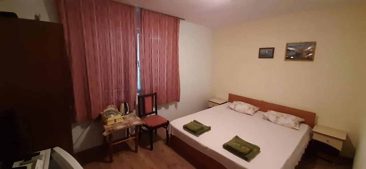 Dobrevi Guest House Sozopol